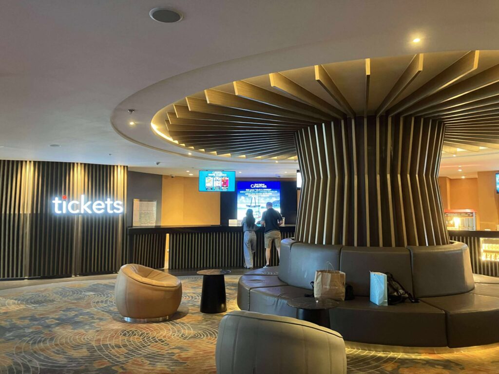 Clark Cityfront Mall内の映画館チケットカウンター