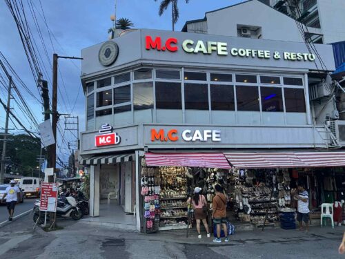 【アンヘレス】2階のあるメニュー豊富な韓国系カフェMC cafe(Mind control cafe)