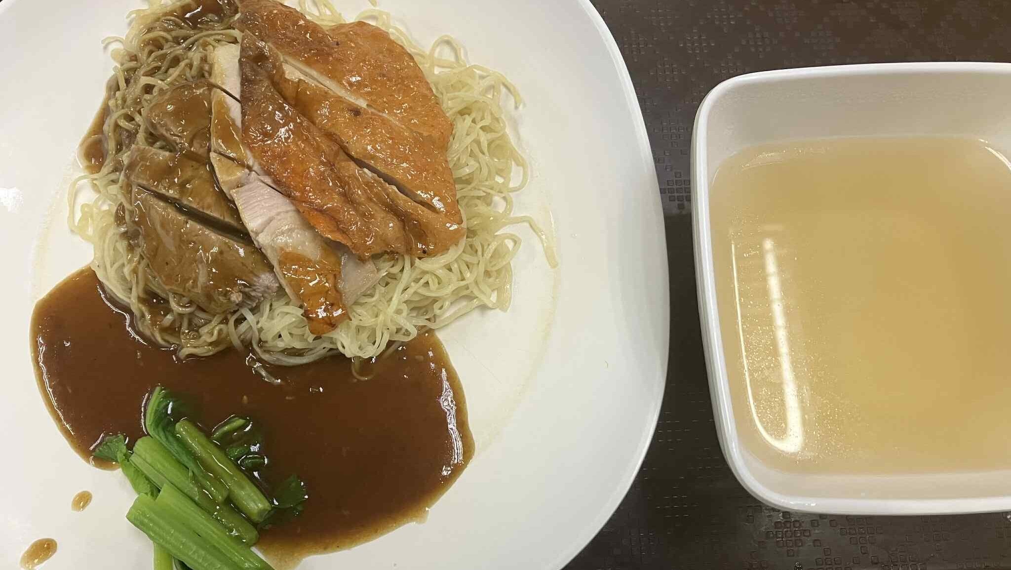 【早朝・深夜の混雑は？】スワンナプーム空港24時間営業「Magic food point」実食レポ