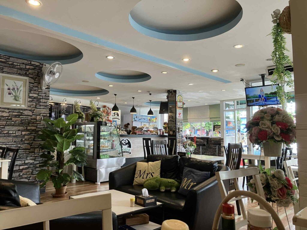 Jasmine Coffeeの店内の様子と座席