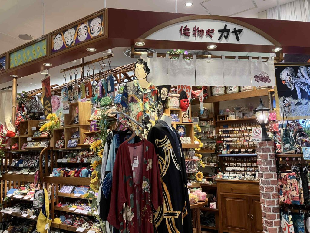 成田空港第2ターミナルの和をテーマにしたお土産屋