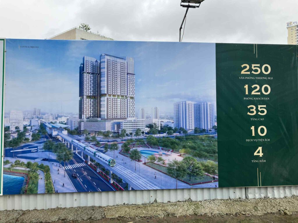 ハノイメトロ3号線 Le Duc Tho駅前 Hồ Tùng Mậu Tower建設現場にある完成イメージ