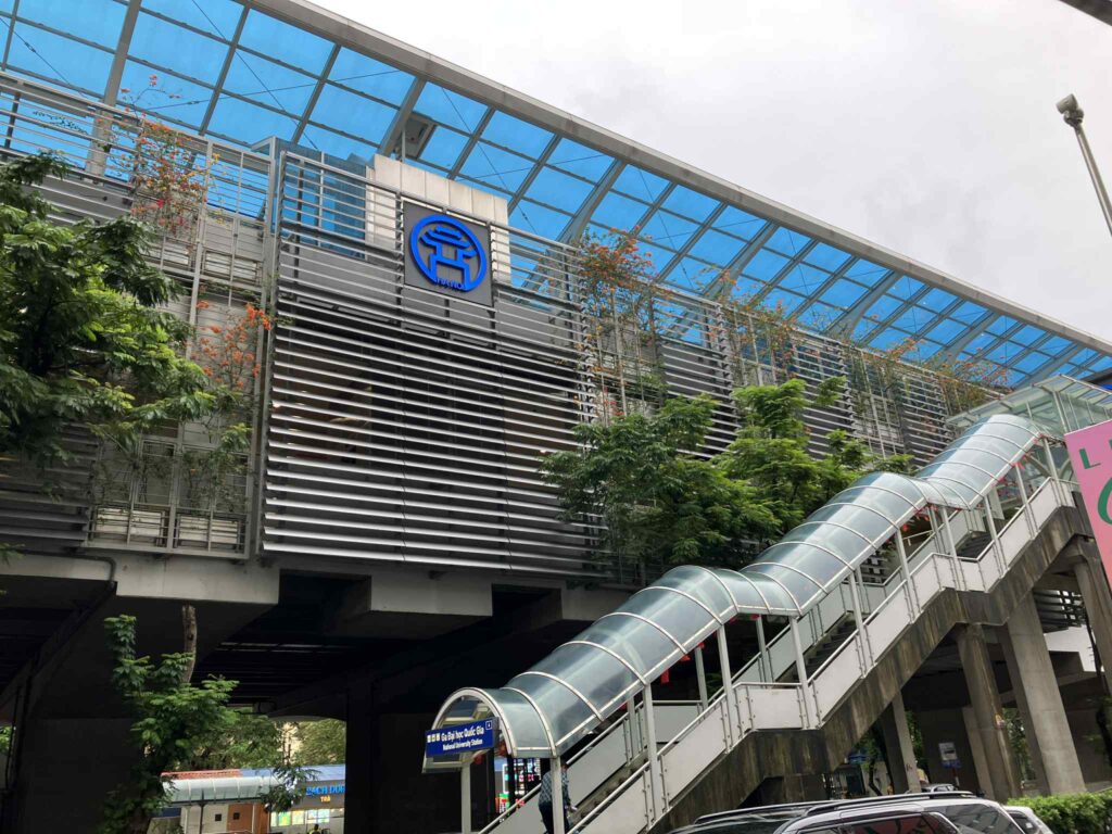 ハノイメトロ・National University駅の高架外観