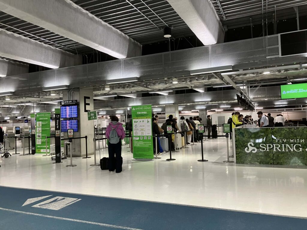 スプリングジャパン（Spring Japan）のチェックインカウンター