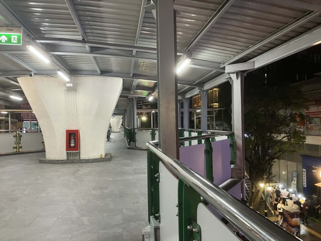 夜のバンコクスカイウォーク