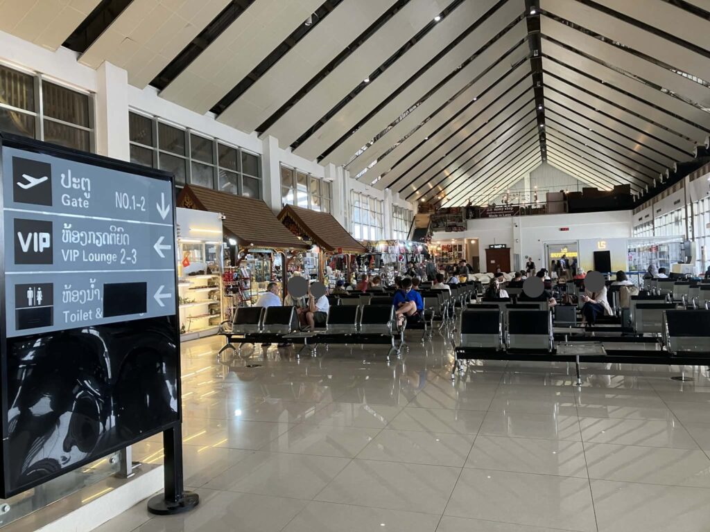 ルアンパバーン空港の出発待合エリア