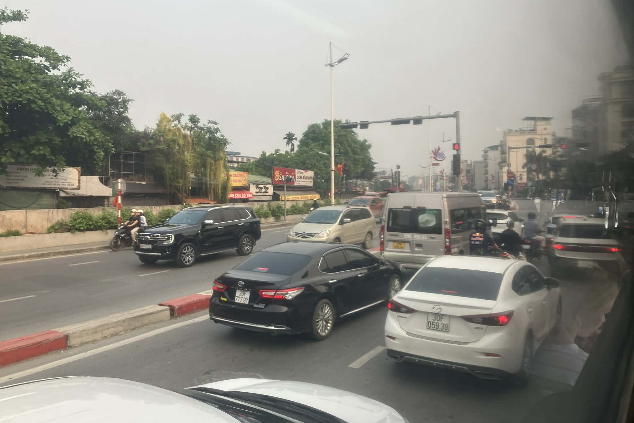 ハノイ市内の渋滞と交通状況｜86番バスで市内に入った後の道路の混雑