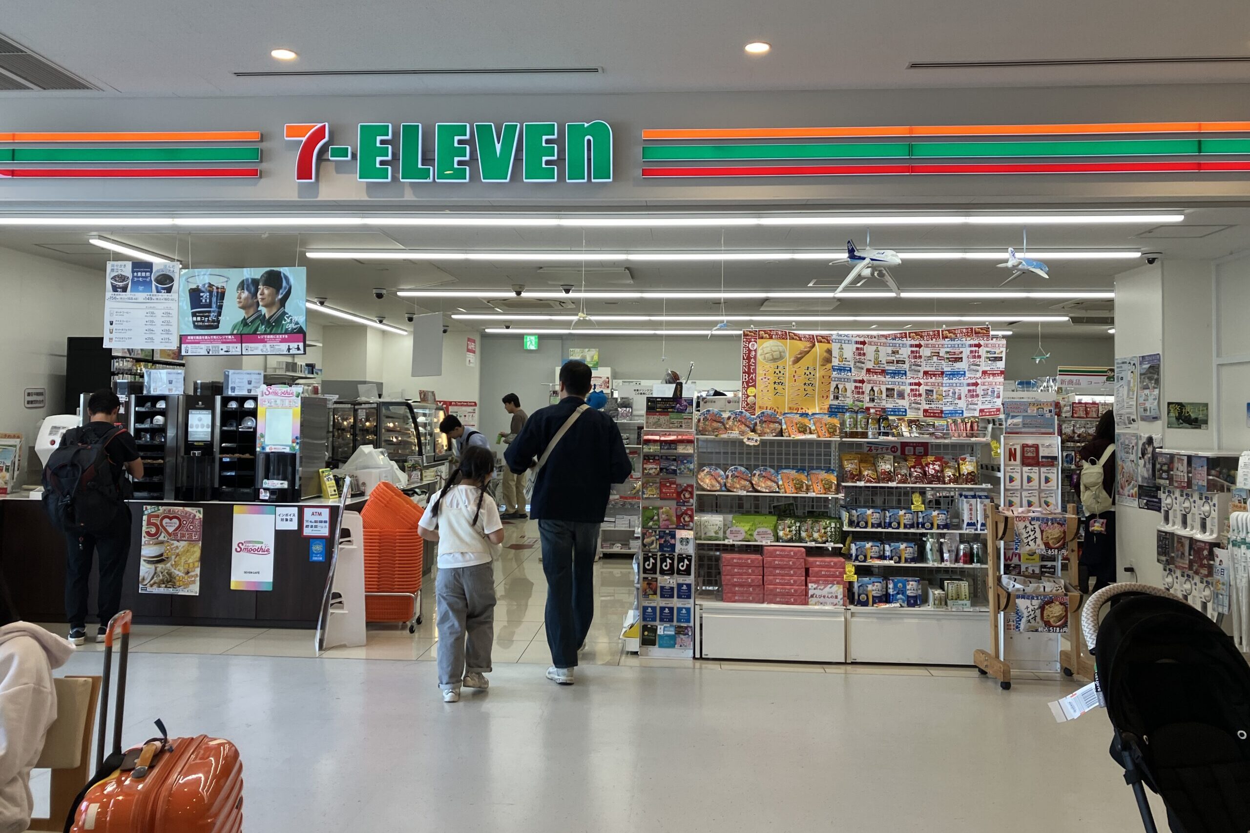静岡空港1階のセブンイレブン
