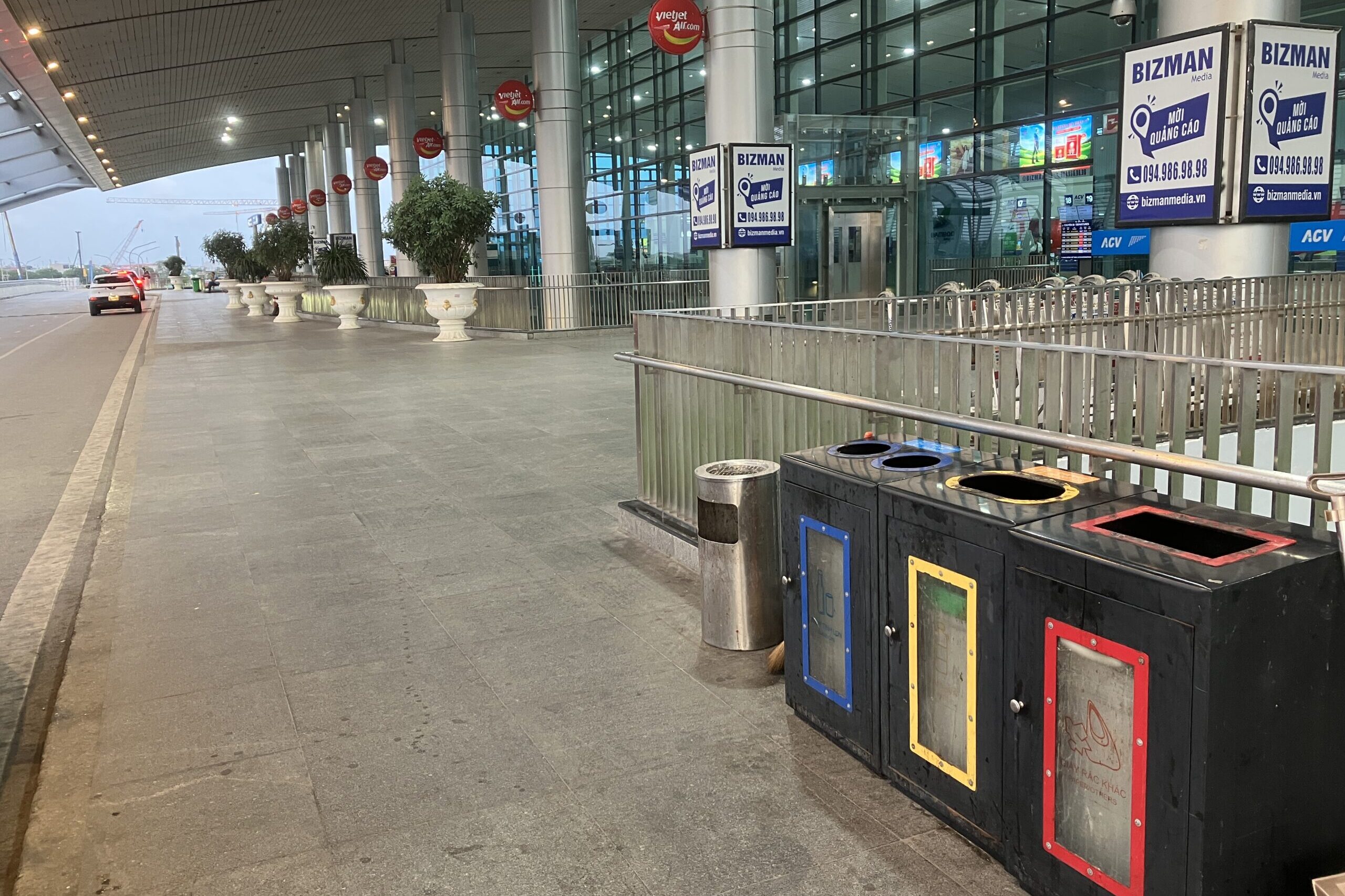 カットビ空港 喫煙スペース