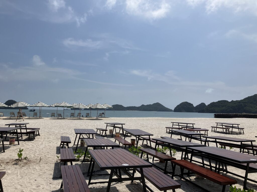 カットバ島・カットコビーチ