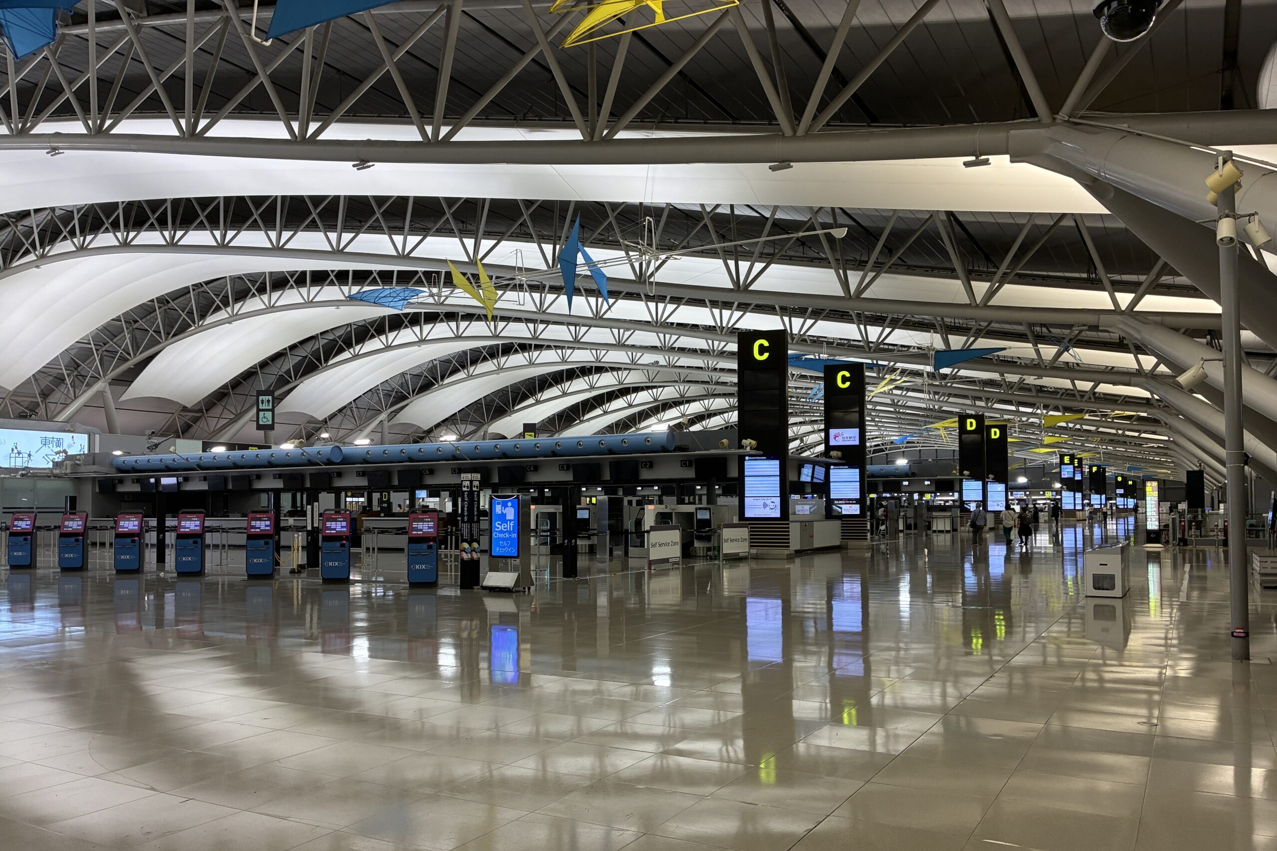 関西空港第1ターミナル4階の国際線出発ロビー